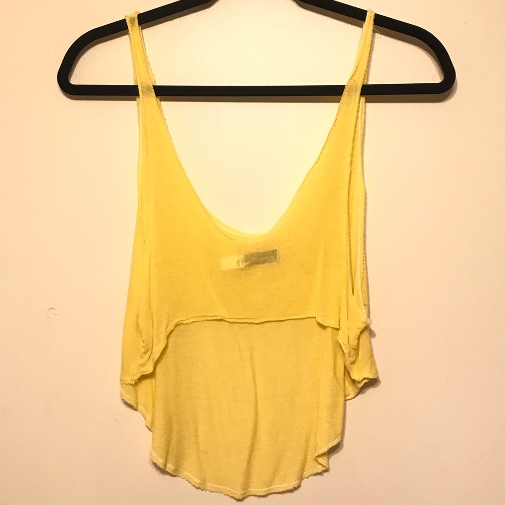 Cropped Flowing Tank With Raised Back - Picture 2 of 2